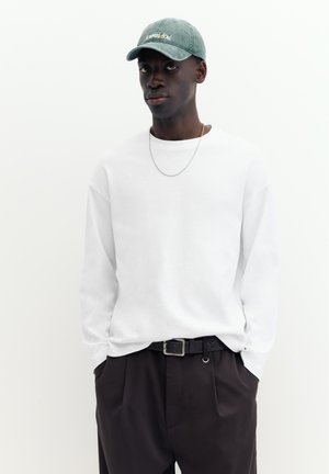PULL&BEAR, RELAXED FIT HEAVY WEIGHT - LONG-SLEEVED T-SHIRT - T-shirt à manches longues - white