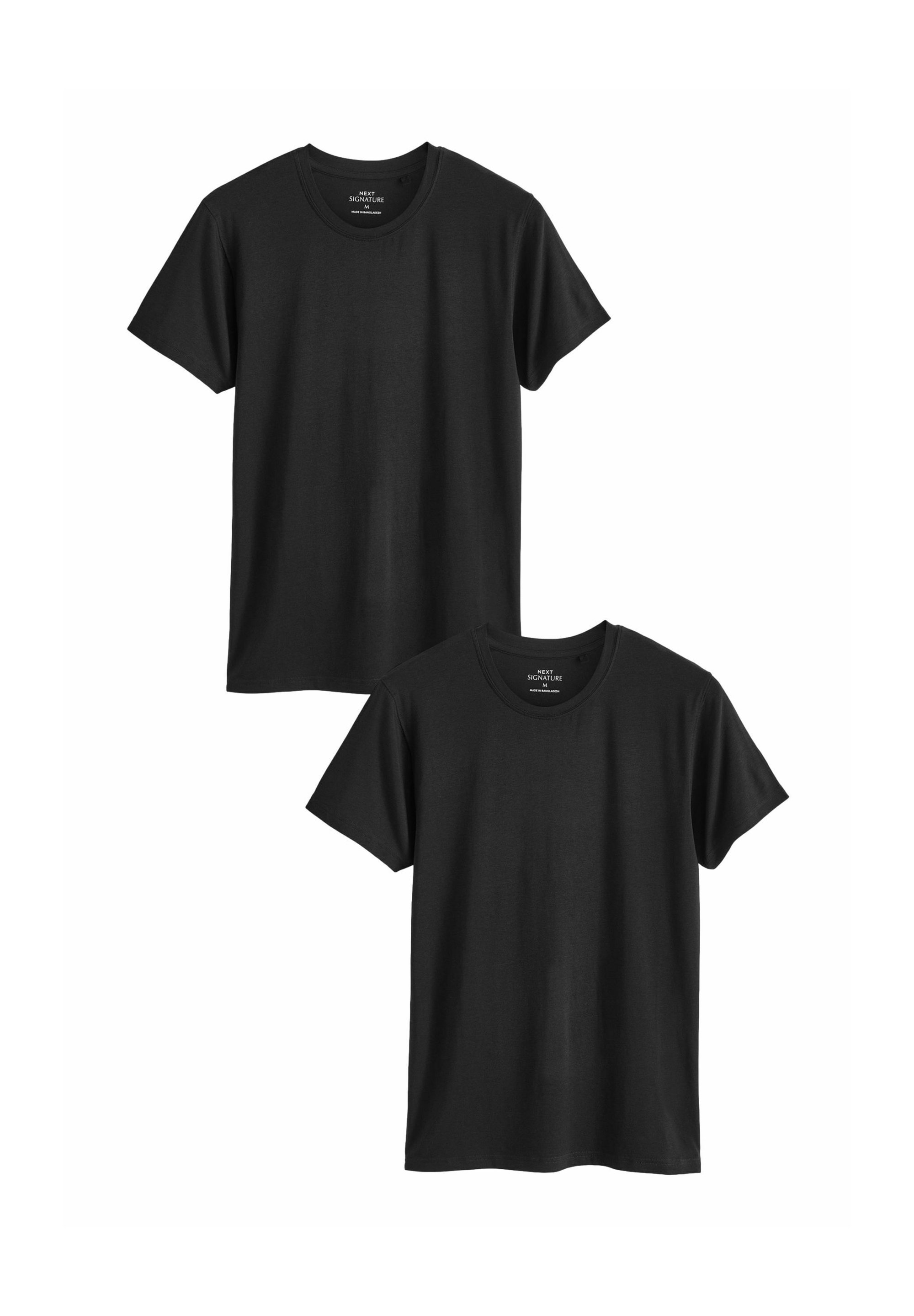 Black relaxed tee