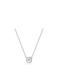 Sudraba kaklarota ar apaļu piekariņu, kurā ir centrālā caurspīdīgā akmens, ko ieskauj teksturēts, aplis rāmis. Kaklarotas ķēdīte ir saistīta dizaina.