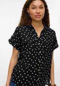 Vero Moda VMBUMPY - Košilová halenka  - black