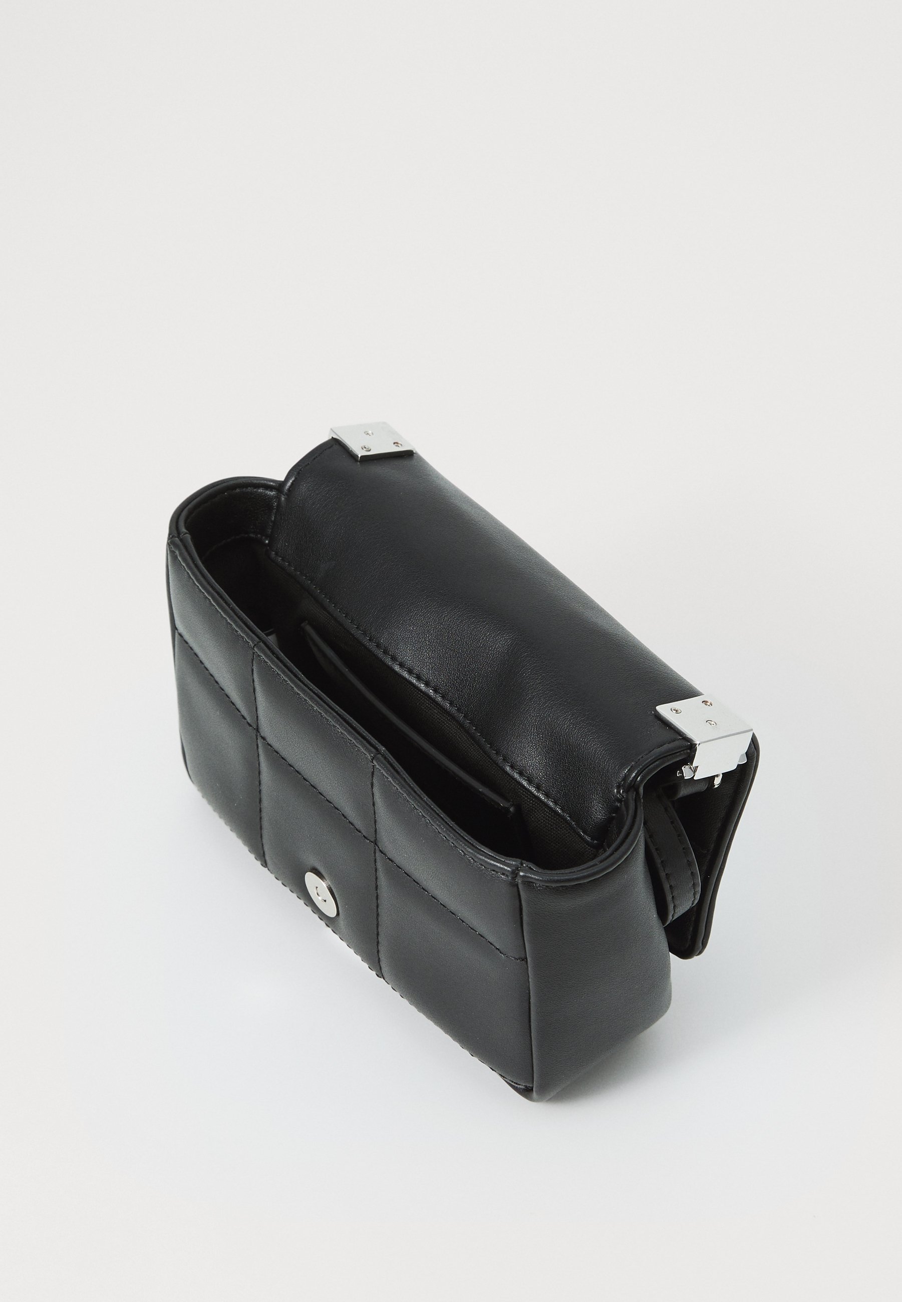 DSQUARED2 ユニセックスボディバッグ Dsquared2 UNISEX - Cross body bag - black - Zalando.co.uk