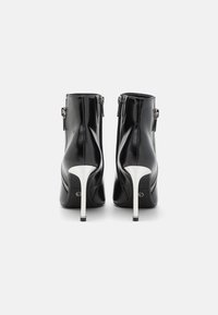 Tamaris Botines de tacón - black