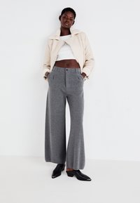 GAP CASHSOFT TAILORED PANT - Hlače - charcoal heather