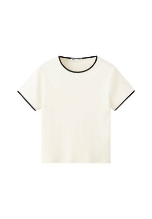 T-shirt blanc à manches courtes avec bordure noire sur le col et les bords des manches, présenté sur un fond blanc uni.