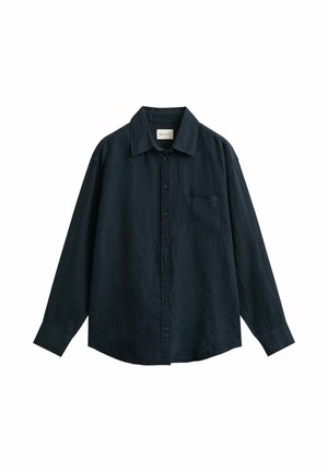 Donker marineblauw overhemd met lange mouwen, knoopsluiting, kraag en één borstzak.