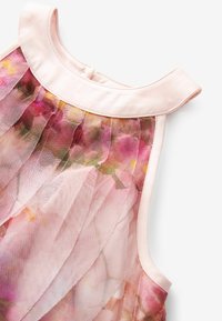 Baker by Ted Baker FLORAL - REGULAR FIT - Koktailové šaty/večierkové šaty - pink