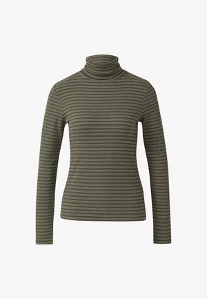 Zielony oliwkowy golf z prążkowanej tkaniny, z cienkimi białymi poziomymi paskami, długimi rękawami i dopasowanym fasonem.