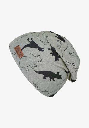 Grauer Beanie aus weichem Stoff mit schwarzen Tier-Silhouetten und Konturzeichnungen. Verfügt über ein kleines braunes Lederetikett mit Text.