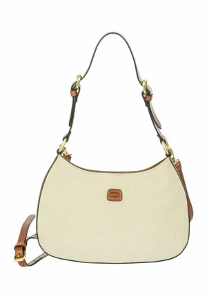 Bolso de hombro de tela beige con ribete de cuero marrón, herrajes dorados, correa ajustable y pequeña etiqueta rectangular de la marca en el frontal.