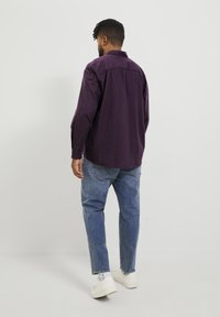 Jack & Jones JJEGINGHAM SHIRT - Camicia - navy blazer