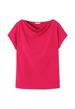 Fuksijasta bombažna majica z drapiranim ovratnikom, kratkimi rokavi in sproščenim krojem; gladka tekstura in preprost, brez okrasja oblikovanje.