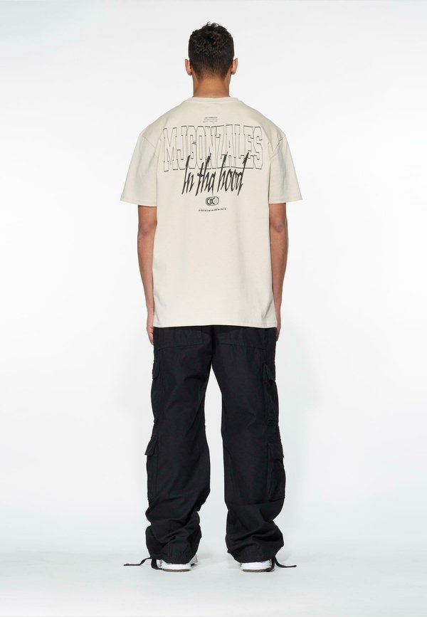 IN THA HOOD V.2 X HEAVY  - T-Shirt print - sand