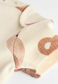 Next SHORT SLEEVE  5 PACK REGULAR FIT - Glaustinukė - brown bear face