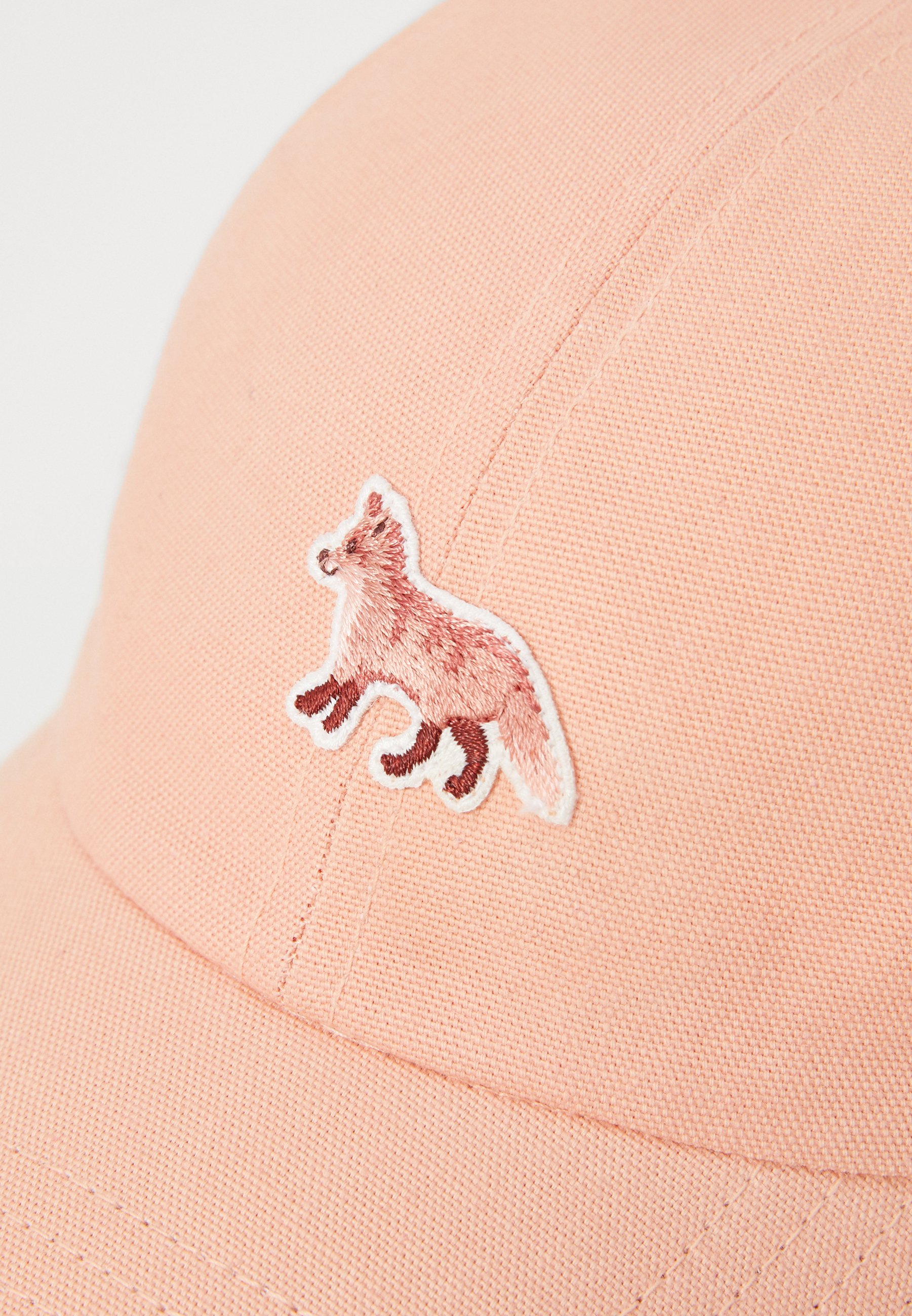 ADER X KITSUNE LOGO CAP ピンク Maison Kitsuné BABY FOX - Cap - porcelaine pink/light pink