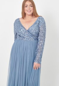 BEAUUT EMBELLISHED SEQUINS MIDI  - Festklänning - powder blue