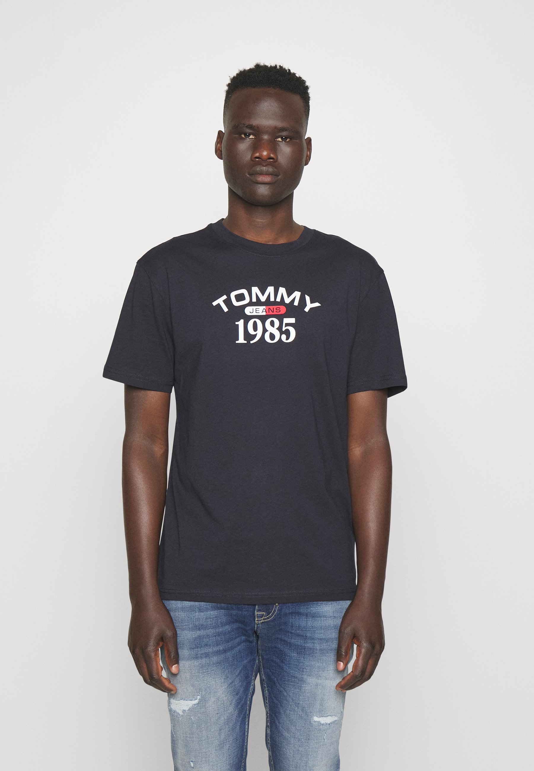 Tommy jeans 1985 embroidered logo tee best sale