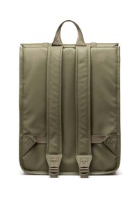 Zaino quadrato verde oliva con spallacci imbottiti e maniglia superiore, mostrato dal retro su uno sfondo bianco.