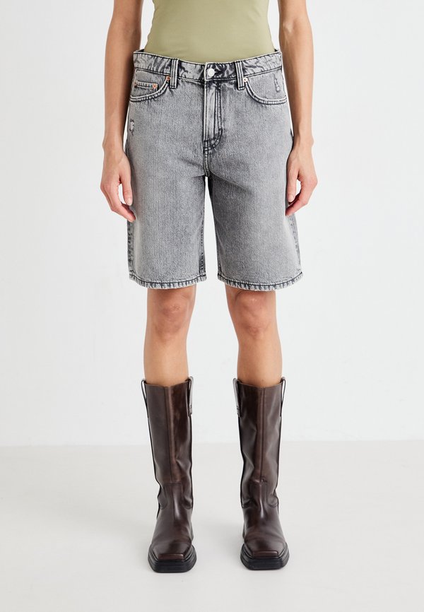 MONTEREY - Denim shorts