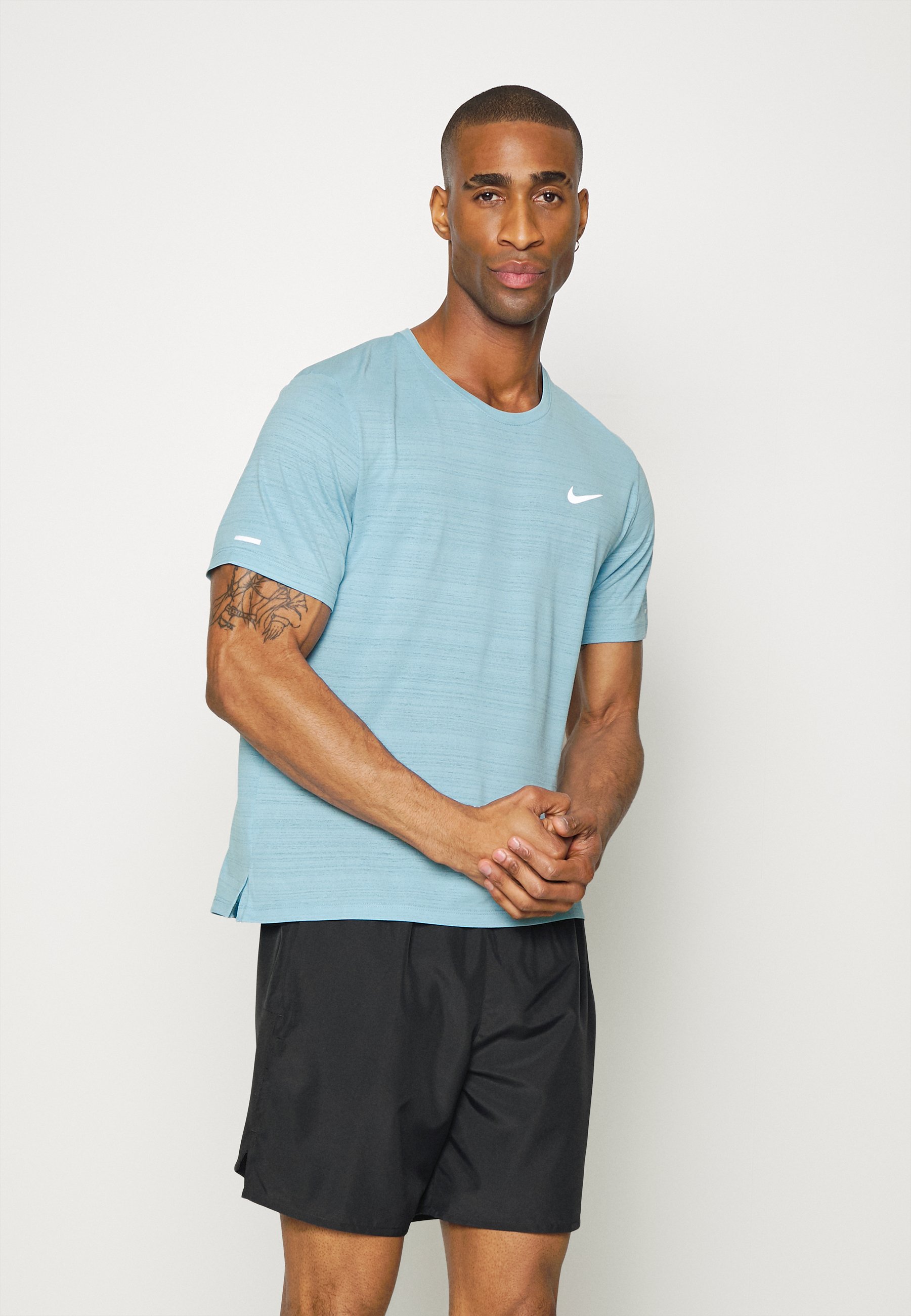 Nike Performance MILER - Sports T-shirt 