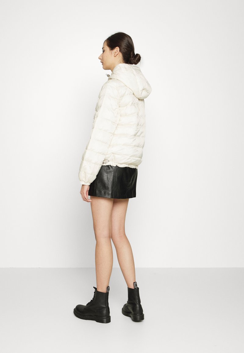 Damen Leichte Jacken | Levi's® EDIE PACKABLE JACKET Daunenjacke angora/offwhite - KP95168 Damen Leichte Jacken | Levi's® EDIE PACKABLE JACKET Daunenjacke angora/offwhite - KP95168