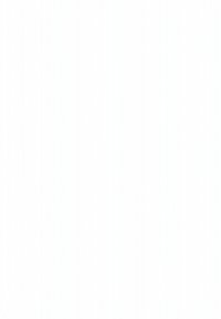 Két üzleti öltözetű személy kezet fog egy irodai környezetben, melyben nagy ablakokon keresztül városi panoráma látható.