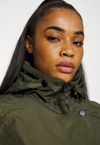 Helly Hansen WELSEY II INSULATED - Parka - green