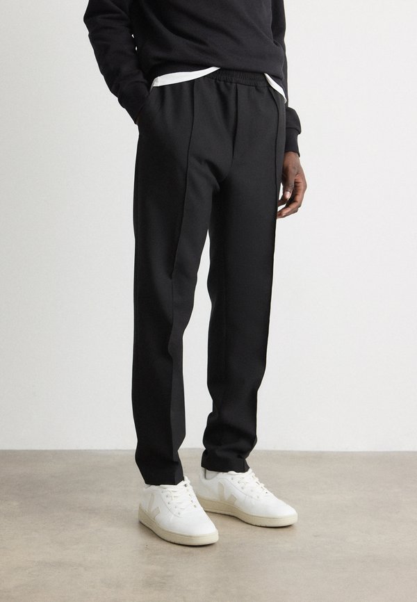 JOGGER - Jogginghose