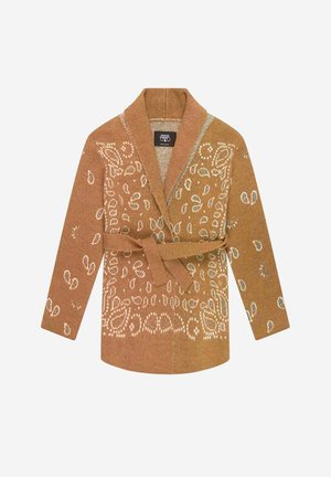 Cardigan marron avec un col châle, arborant un motif paisley blanc décoratif et une ceinture assortie. Texture douce et coupe décontractée.