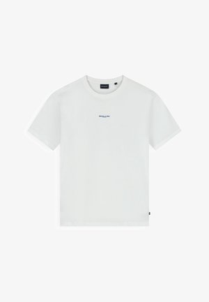 Wit T-shirt met korte mouwen en ronde hals, met een klein, centraal geplaatst "BALLIN"-logo in donkerblauwe tekst op de borst.