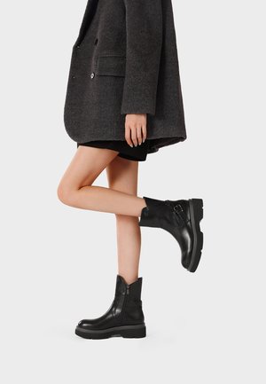 Queen Helena, X35-70 - Botines con plataforma - nero