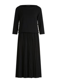 Schwarzes Kleid mit einem eng anliegenden Oberteil und einem ausladenden, plissierten langen Rock, ausgestattet mit einem runden Ausschnitt und dreiviertelärmel. Akzente sind seitliche Verzierungen.