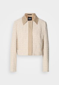 Gekürzte Jacke aus leichtem beigem Tweed mit einem glatten beigen Kragen, einfachem Verschluss vorne und einem strukturierten Gewebedesign.