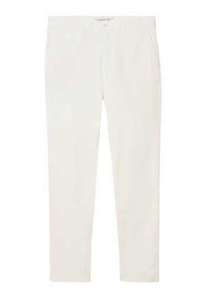 Chino bianchi in cotone con design a gamba dritta, dotati di tasche frontali e chiusura con bottone. Texture liscia, stile minimalista.