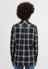 Eterna REGULAR FIT - Button-down blouse - schwarz