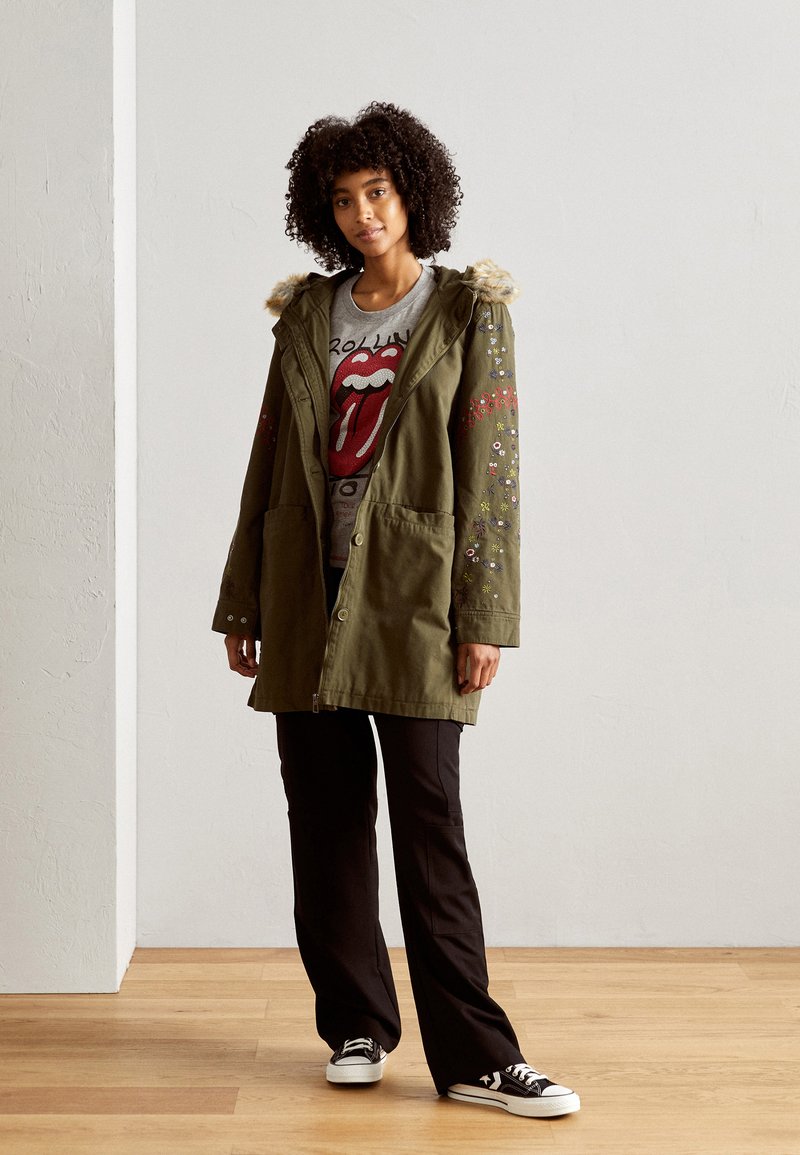 Desigual JACKET DETROIT - Parka - military green/khaki - Zalando.de