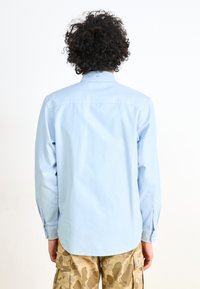 Thumbnail Image 4