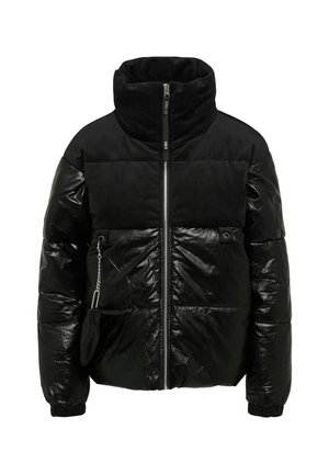 Zwarte pufferjas met ribbeltextuur aan de bovenkant, glanzend oppervlak aan de onderkant, hoge kraag, ritssluiting aan de voorkant en zijzak met decoratieve franje.