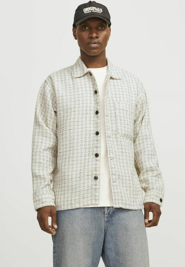 LOCKER GESCHNITTEN - Leichte Jacke - cloud dancer