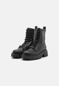 Steve Madden DAYTON - Gležnjače s platformom - black
