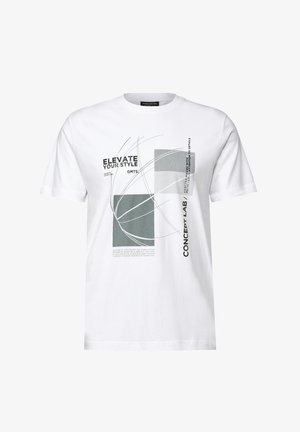 Valkoinen puuvillateeppari, jossa on mustia ja vihreitä graafisia printtejä, tekstiä ja geometrisia muotoja, klassinen pyöreä kaula-aukko, lyhyet hihat.