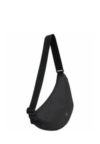 Borsa a tracolla nera in tessuto con design curvo. Presenta una tracolla regolabile e un logo discreto. Texture liscia e stile minimalista.