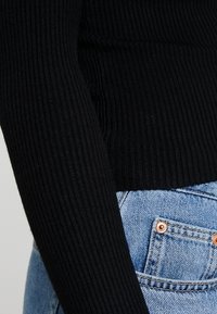 Miss Selfridge Sweter