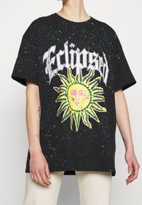 BDG Urban Outfitters T-shirt med print - black