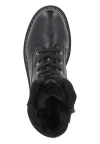 Botín de cuero negro hasta el tobillo con forro de piel sintética, puntera redonda, diseño de cordones con seis ojetes, cremallera lateral y costuras blancas alrededor de la suela.