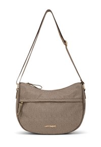 Borsa a tracolla sintetica color cuoio, con texture e forma curva, caratterizzata da una tasca frontale con zip e dettagli in metallo color oro. Tracolla regolabile inclusa.