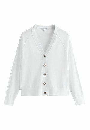 Biely kardigán s výstrihom do V, dlhé rukávy a päť tmavých gombíkov vpredu, vyrobený z mäkkej pleteniny.