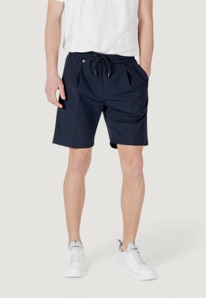 Marineblauwe shorts van lichtgewicht stof, met een elastische tailleband met koord, twee zijzakken en een relaxed fit.
