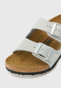 Birkenstock ARIZONA UNISEX - Sandale - shiny glitter silver-coloured