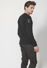 Koroshi Majica z dolgimi rokavi - black/white