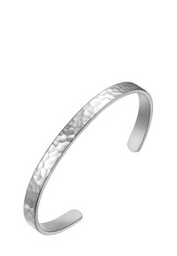 Hõbenööp käevõru, millel on käteldud tekstuur. Omab avatud disaini siledate servadega ja poleeritud viimistlusega, et anda elegantne väljanägemine.